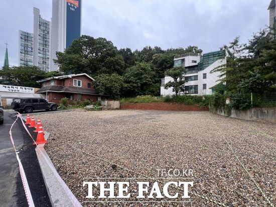 고양시가 지난 25일부터 무료 개방을 시작한 고양시 덕양구 주교동의 상생주차장 모습. /고양시