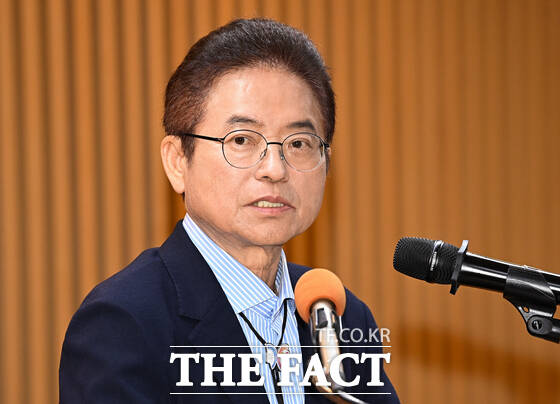 1일 도정에 복귀한 이철우 경북도지사. / 경북도