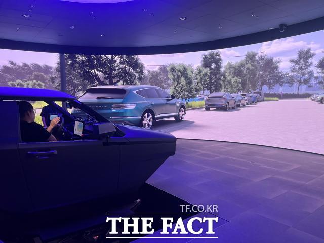 현대자동차·기아 UX 스튜디오 서울 어드밴스드 리서치 랩 시뮬레이션 룸. /최의종 기자