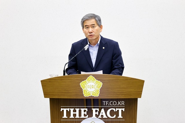 김봉균 당진시의원은 30일 제120회 정례회 제4차 본회의 5분 자유발언에서 반려동물 편의시설 설치 확대를 제안했다. /당진시의회