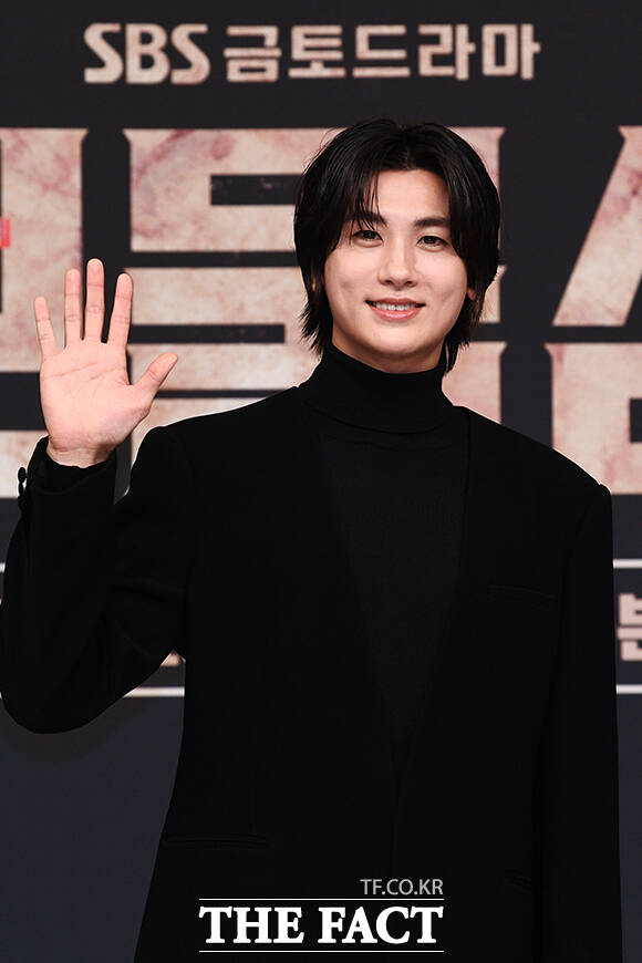 배우 박형식이 신생 기획사 RÊVE에 새 둥지를 틀었다. /서예원 기자