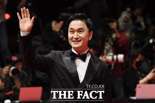 배우 장현성이 에일리언컴퍼니와 새롭게 전속계약을 체결하며 다양한 활동에 나선다. /더팩트 DB