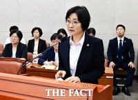  국회 복지위 출석한 이스란 신임 보건복지부 제1차관 [TF사진관]