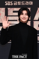  박형식, 신생 기획사 레브와 새출발…20년 인연 이어간다