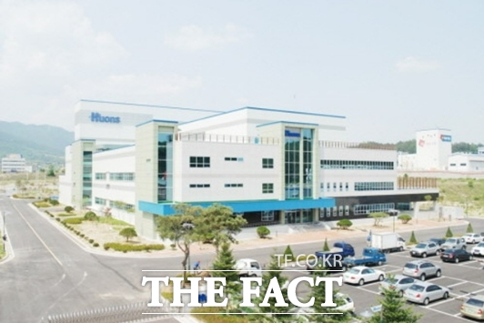 윤성태 휴온스그룹 회장의 장남 윤인상 휴온스글로벌 상무이사가 부사장으로 승진했다. /휴온스그룹