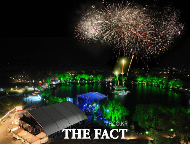 지난해 열렸던 제22회 부여서동연꽃축제 장면 /부여군