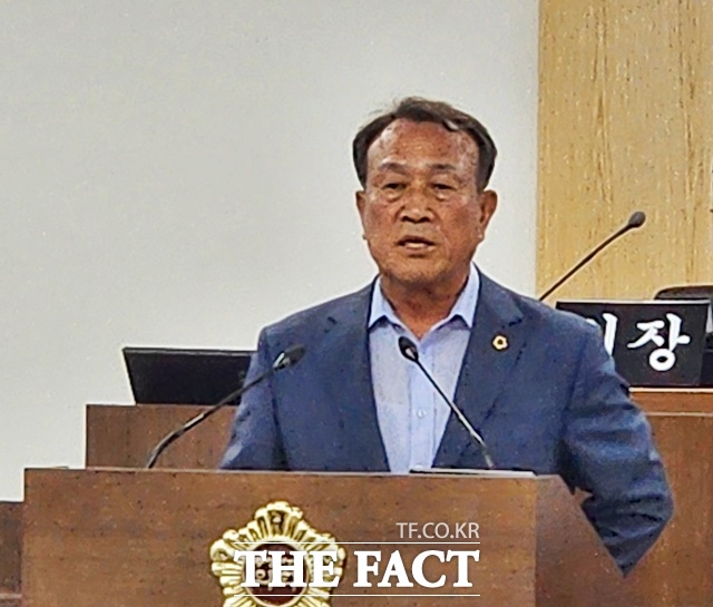 김응규 충청광역연합의회 의원이 2일 제5회 임시회 제1차 본회의에서 5분 자유발언을 하고 있다. /충청광역연합의회