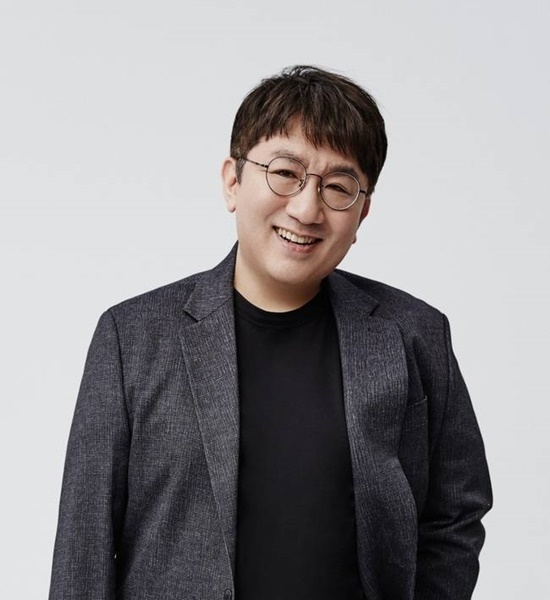 하이브 방시혁 의장의 인도 진출 구상은 멀티 홈, 멀티 장르 전략의 하나다. 목표는 현지 문화와 특성을 반영해 현지 음악 시장에서의 주도적 사업자 위상을 확보다. / 하이브