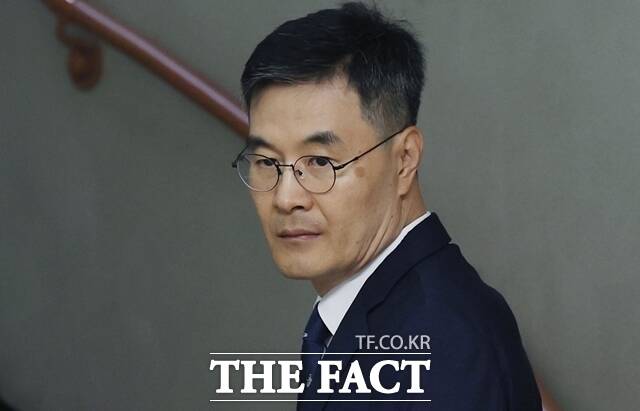 고 이예람 중사는 2021년 공군 제20전투비행단 근무 중 상급자인 장 중사에게 강제추행을 당한 뒤 신고했으나 2차 가해에 시달리다 숨진 채로 발견됐다. 이후 군검찰의 부실 수사 논란이 이어지자 안미영 특별검사팀은 이 중사 성추행 사건 수사에 개입한 혐의를 받는 전익수 전 공군 법무실장 등 8명을 기소했다. /뉴시스