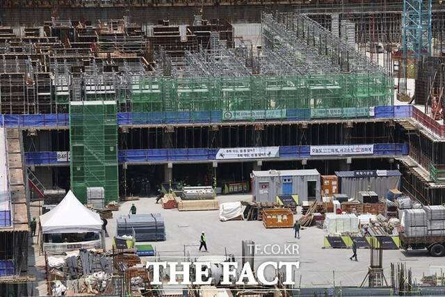 건설안전특별법이 발의된 이후 건설업계에서 반발이 거세지고 있다. 중대재해처벌법 등 이미 시행 중인 규제가 있는 상황에서 추가적인 처벌 법안이 나왔기 때문이다. /뉴시스