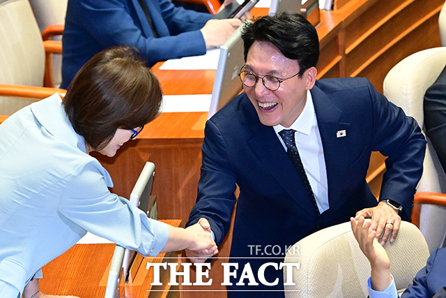 김민석 국무총리 후보자는 대통령의 참모장으로서 일찍 생각하고 먼저 챙기는 새벽총리가 되겠다고 포부를 밝혔다. /남윤호 기자