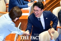  '인준안 통과' 김민석 