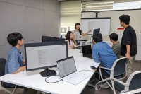  KT, 자체 개발 LLM 오픈소스로 공개…'한국적 AI' 주도권 노린다