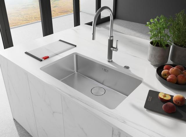 포스코가 유럽 최대 시스템 키친 제조사 프랑케(Franke)와 손잡고 고객 맞춤형 프리미엄 스테인리스 싱크 제품을 선보이며 시장 경쟁력을 드러냈다. 프랑케 프리미엄 스테인리스 싱크 제품. /포스코