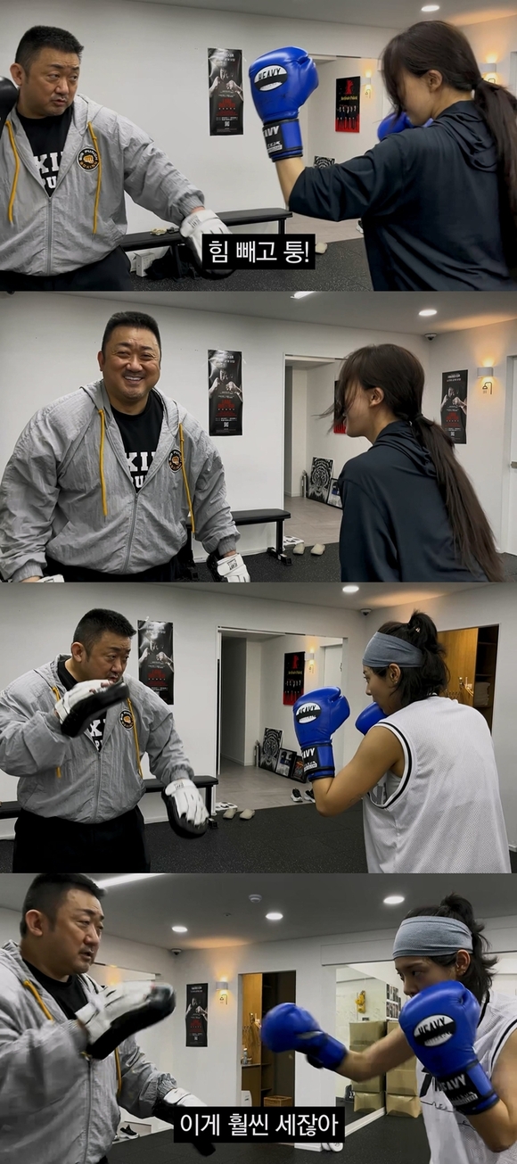 무쇠소녀단2 제작진이 공개한 영상에는 배우 마동석이 금새록 설인아에게 복싱을 가르치는 모습이 담겨 있다. /tvN