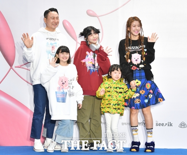 주영훈 이윤미 부부는 가족과 함께 지난달 말 제주 여행에 나섰다가, 이틀째인 지난 1일 심한 복통으로 병원 응급실에서 맹장을 떼어내는 수술(급성중추절제술)을 받았다. /박헌우 기자