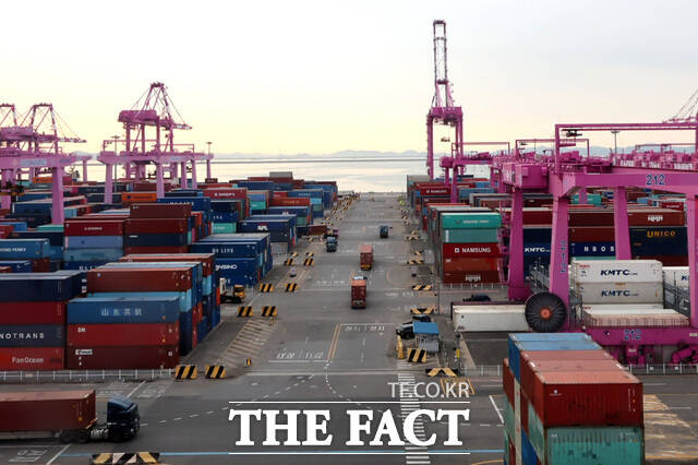 한국은행이 발표한 2025년 5월 국제수지(잠정)에 따르면, 올해 5월 경상수지는 101억4000만달러 흑자를 나타냈다. /뉴시스