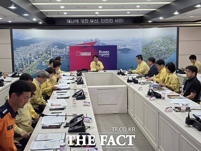 부산 기장군 기장읍 아파트 화재사고 관련 대책회의. /박호경 기자