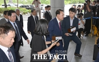  [속보]윤석열 오후 6시34분 특검조사 종료…조서열람 중