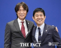  ‘J리그 추억’ 회상 홍명보-모리야스, 한일 대표팀 감독 대화