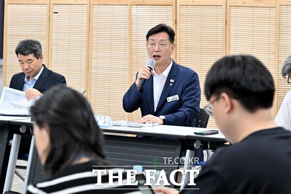 지난 3일 중구청에서 진행된 고향사랑기부제 활성화 전략 수립 연구용역 최종보고회 회의 모습 /대전 중구
