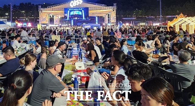 2025 대구치맥폐스티벌에서 외국 관광객을 위한 대구관광 글로벌존은 축제 기간 5일간 전석(1일 120석) 매진을 기록할 정도로 인기가 높았다. /대구시