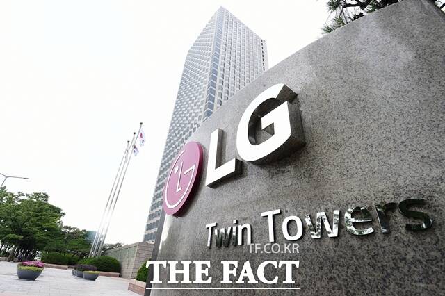 LG전자가 올해 2분기 증권가 전망치를 밑도는 부진한 실적을 기록했다. /더팩트 DB