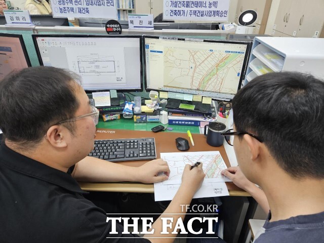 정읍시가 시민의 경제적 부담을 덜고 건축 민원에 실질적인 도움을 주기 위해 가설건축물 설계도면 무료 작성 서비스를 연중 제공하고 있다고 7일 밝혔다. / 정읍시