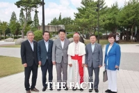  오성환 당진시장, 유흥식 추기경에게 교황 솔뫼성지 방문 요청