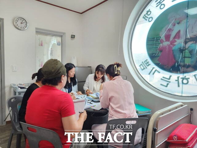 논산시가 최근 관내 감염 취약 시설에 대해 현장 컨설팅을 하고 있다. /논산시