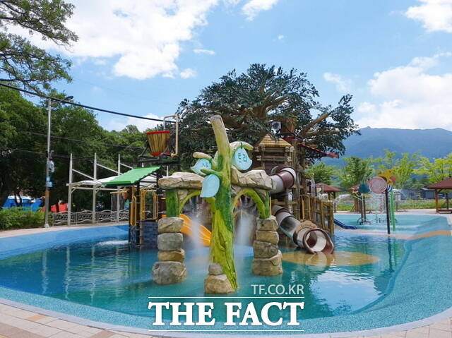 농경철기문화 테마공원 물놀이장. /포항시