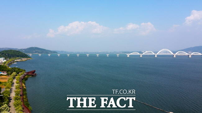 평택호 전경./평택시