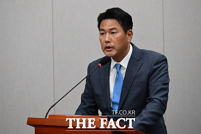 2024년 8월 27일 오후 서울 여의도 국회에서 열린 운영위원회 전체회의에서 김태효 국가안보실 제1차장이 질의 답변을 하고 있다. /국회=남윤호 기자