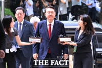  윤석열, 구속영장 심사 출석…특검 구인장 집행