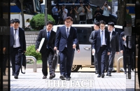  尹 구속심사 향하는 박억수 특검보 [포토]
