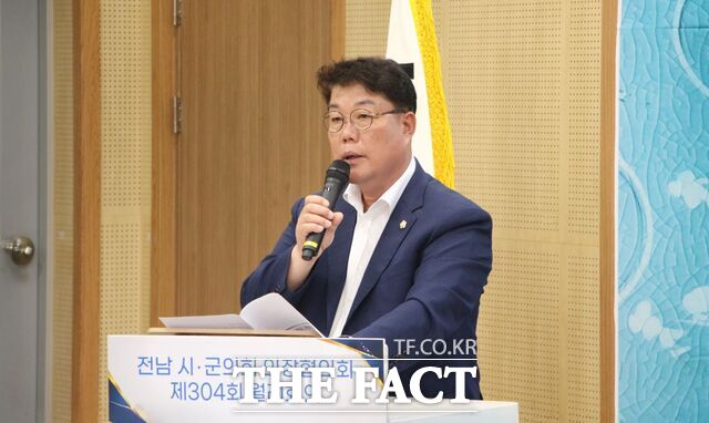 이재남 나주시의회 의장이 발언하고 있다./나주시의회