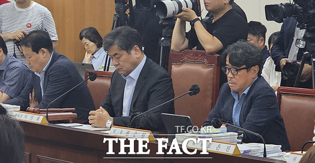 최저임금위원회가 10일 오후 정부세종청사에서 제12차 전원회의를 개최했다./세종=박은평 기자