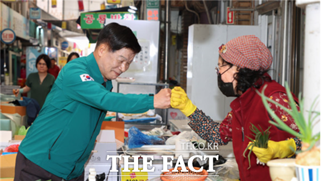 이상근 고성군수가 민선8기 3주년을 맞아 주요공약과 핵심사업을 완성해 가고 있다./고성군