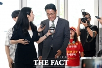  '윤 정권 실세' 김태효 특검 출석…'격노설' 질문에 묵묵부답