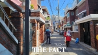  [르포] 폭염 속 우편물 수백개에 2만 보 …진통제 먹으며 견딘다