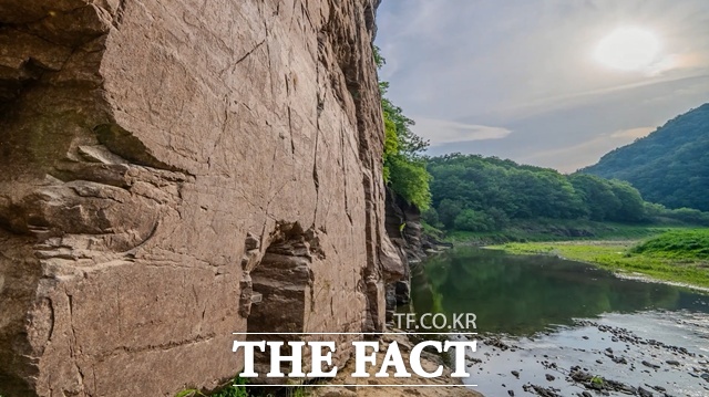 국가유산청은 이번 등재를 계기로 반구천의 암각화가 가진 세계유산으로서의 가치를 충실히 보존하는 한편, 지자체, 지역주민과의 긴밀한 협력을 이어가는 적극행정으로 지역사회와의 상생을 위한 정책적 노력을 지속할 계획이라고 밝혔다. /국가유산청