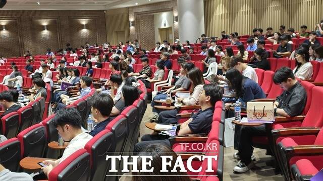 12일 선문대학교에서 열린 충남 구글 교육자 그룹(GEG, Google Educator Group) 발대식에 많은 교원들이 참여하고 있다. /충남교육청