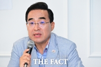  질의 답변하는 박홍근 기획분과장 [포토]