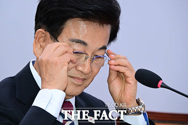 정동영 통일부 장관 후보자는 14일 국회 인사청문회에서 북한은 우리의 주적이라는 의견에 대해 동의하지 않는다고 밝혔다. /국회=남윤호 기자