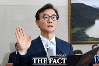  선서하는 전재수 해양수산부 장관 후보자 [포토]