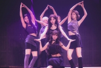  엔믹스, 웃음·감동 가득 첫 팬미팅…다음은 11월 콘서트