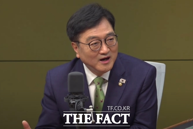 우원식 국회의장이 15일 CBS 라디오 김현정의 뉴스쇼에 나와 물음에 답하고 있다./ 유튜브 CBS 김현정의 뉴스쇼 캡쳐