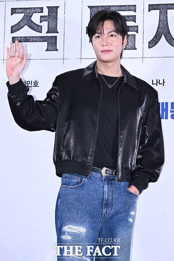 유중혁 역의 이민호는 이 공기가 오랜만이다. 제가 10년 만에 굉장히 떨리고 어떻게 보셨을지 궁금하다고 떨리는 마음을 내비쳤다. /서예원 기자