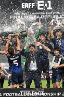  '동아시안컵 우승' 축포 맞는 모리야스 하지메 일본 감독 [포토]