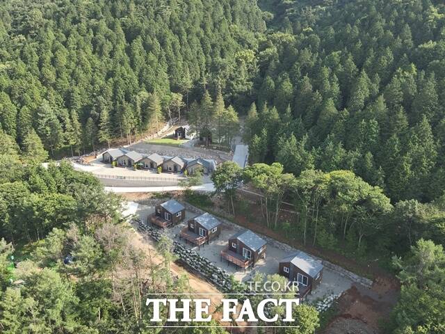 고성군 갈모봉자연휴양림 내 숲속의 집 /고성군